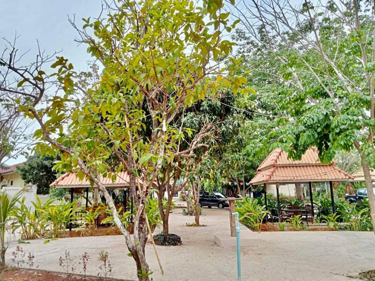פקסה Erawan Guesthouse מראה חיצוני תמונה