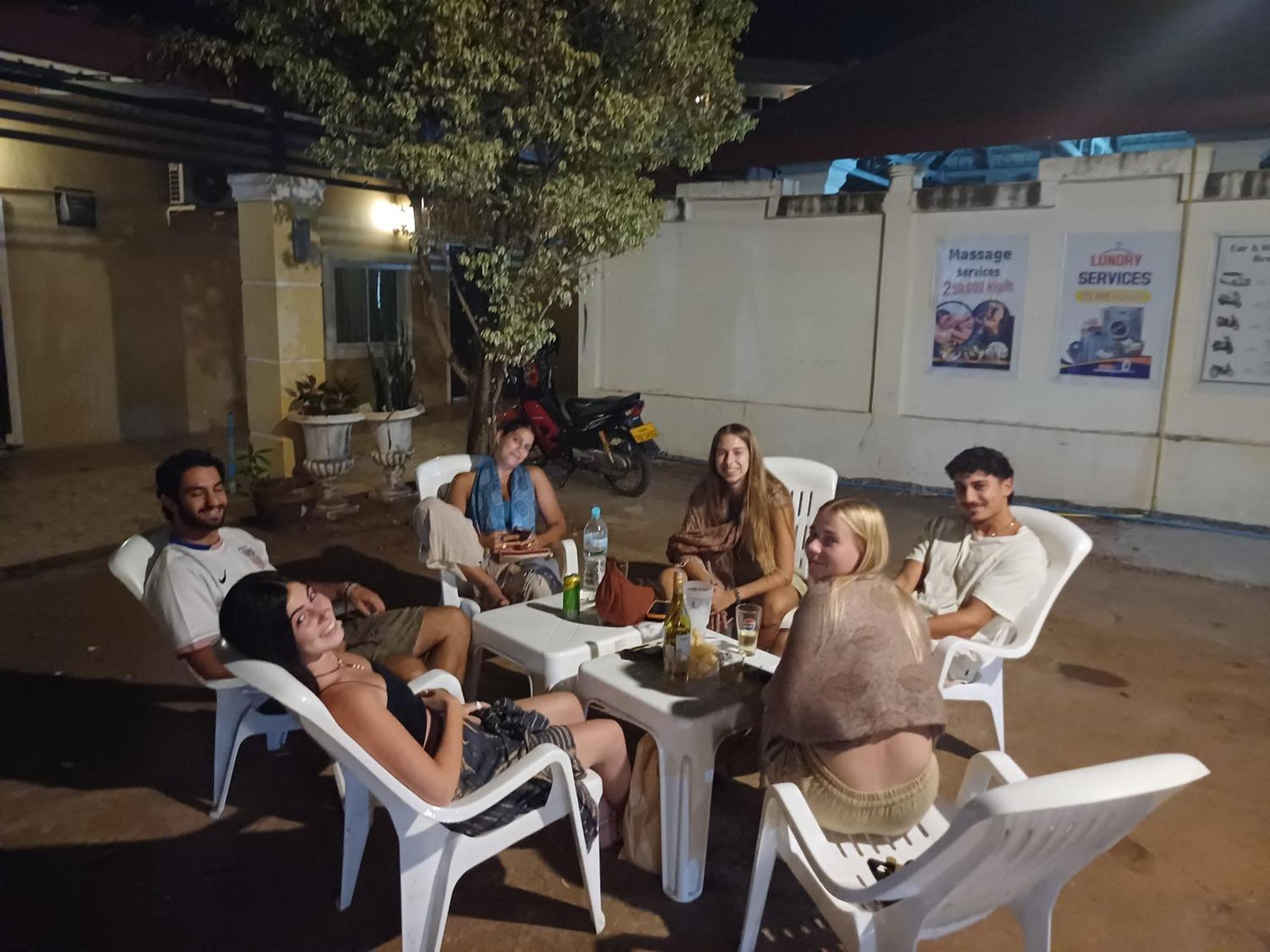פקסה Erawan Guesthouse מראה חיצוני תמונה