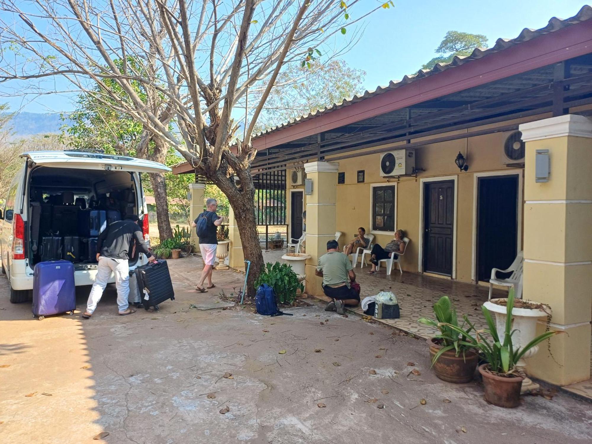 פקסה Erawan Guesthouse מראה חיצוני תמונה